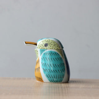 TIKUSAN Japanese Arita Ware Porcelain Soy Sauce Dispenser Drip-Reducing Spout Made in Japan Kingfisher